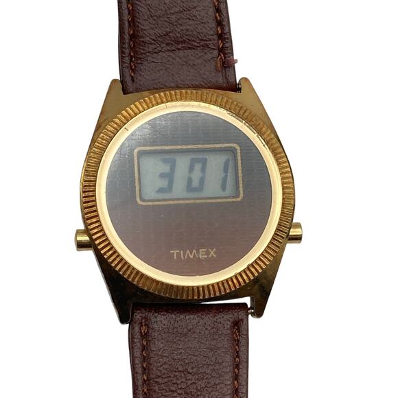 Vintage Timex F Cell Digital Watch 32mm New Battery Adjustable Leather Band WR - Picture 1 of 10